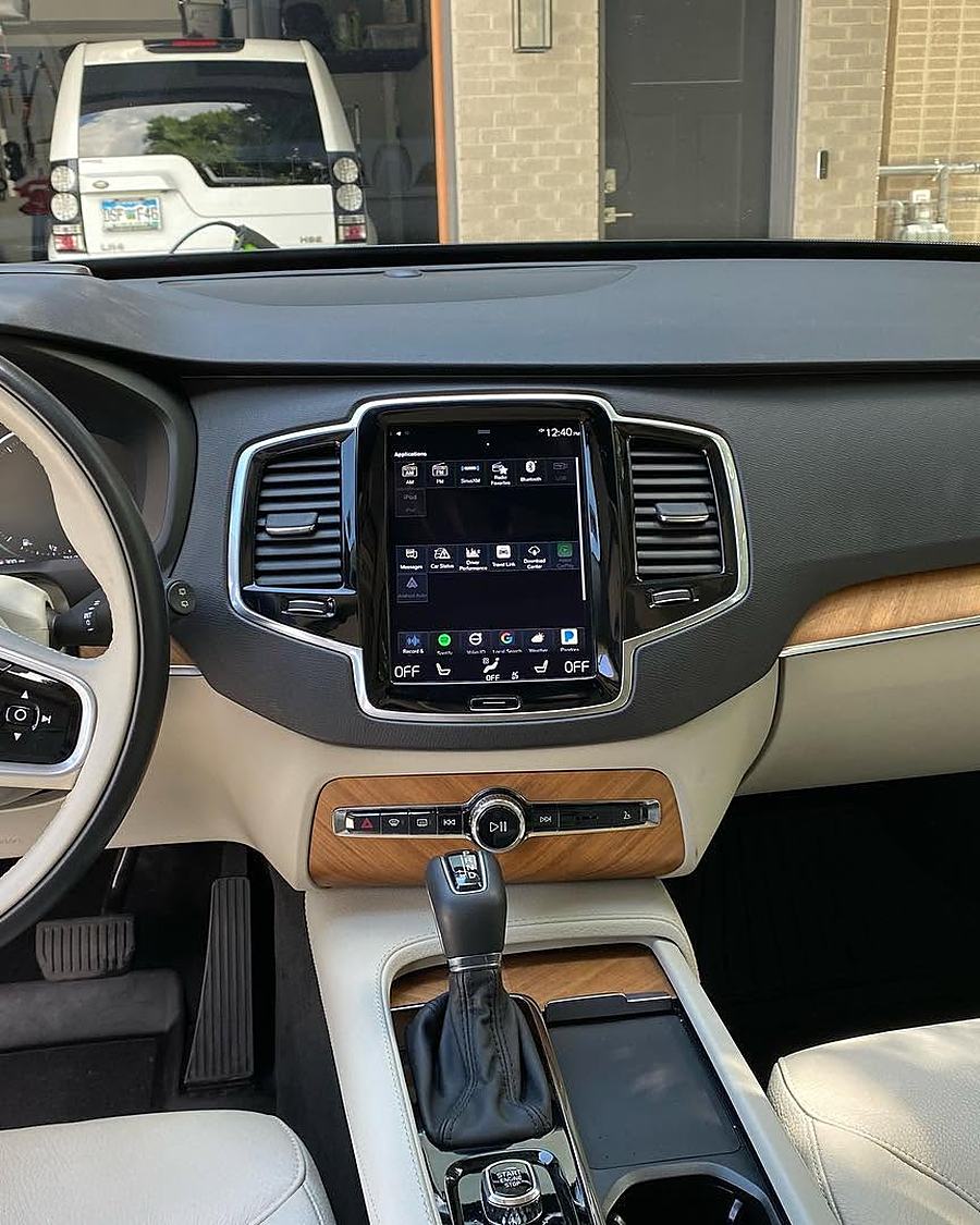The cream dash and seats of a Volvo XC90